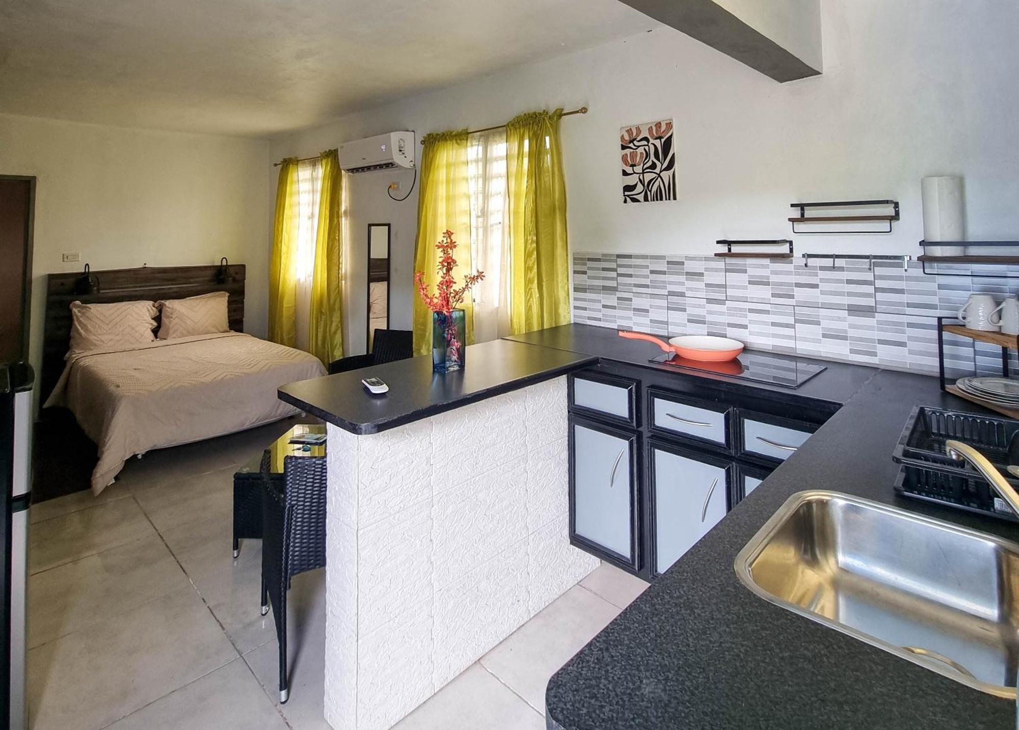 Cattleya Flor Hotel Oranjestad  Dış mekan fotoğraf